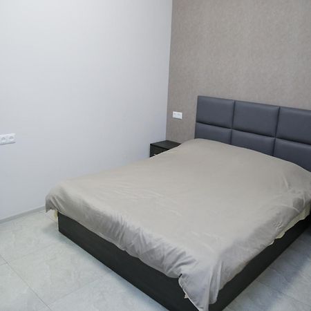 יירבאן "Royal" Apartment #2 מראה חיצוני תמונה