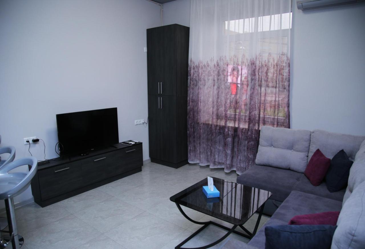 יירבאן "Royal" Apartment #2 מראה חיצוני תמונה